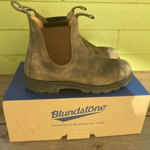 Women's Classic Chelsea Boots - Rustic Brown